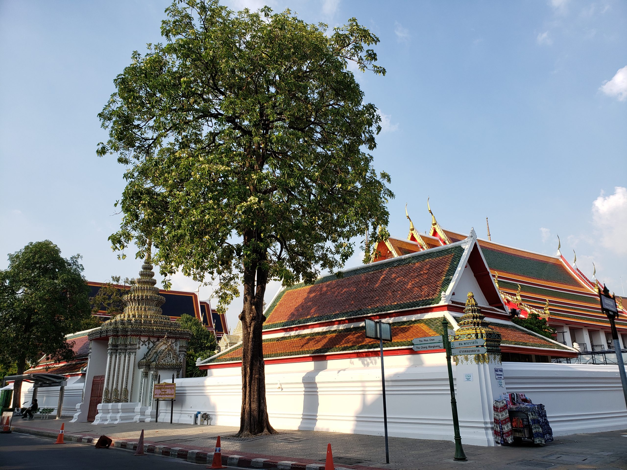 Thailand är ett huvudsakligt buddhistiskt land tack vare kulturellt inflytande från Indien.