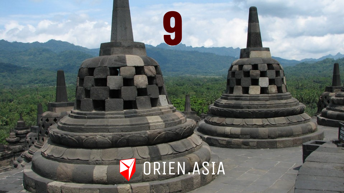 Advent calendar 2020: 9. Borobudur, Indonesia